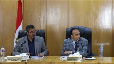 نائب محافظ المنيا يراجع خطة إدارة الأزمات والكوارث