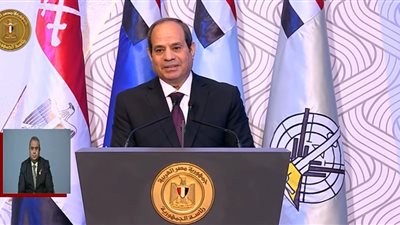 السيسي: اوعوا يا مصريين تتسببوا مرة تانية في خراب بلدكم