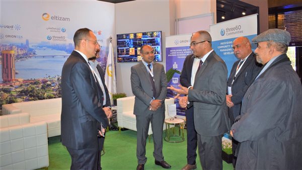 جانب من زيارة المعرض