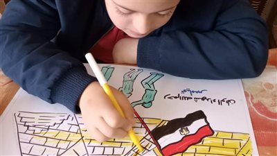 تعليم القاهرة تحتفل بيوم الشهيد بتخصيص الإذاعة المدرسية للحديث عن قصص الشهداء | صور