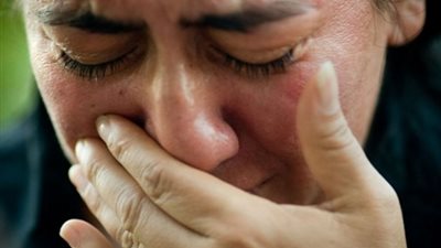 طليقي بيهددني وأمي بتضرب بنتي.. سيدة تطلب من المحكمة نقل حضانة ابنتها لها