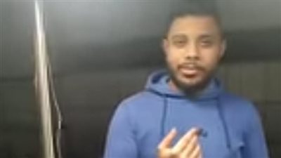 موظف بشركة إنترناشونال نهارًا وبائع برجر ليلًا: مش مكسوف.. وبحاول أطوّر من نفسي | بث مباشر