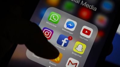 تقليل استخدام وسائل التواصل الاجتماعي لمدة 15 دقيقة يوميًا يعزز الصحة| دراسة 