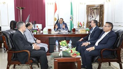 نائب محافظ المنيا يستقبل وفد معلومات الوزراء لتعزيز أوجه التعاون