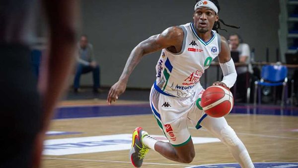  كيندال ديكيس