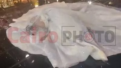 سجدت من فرحتها.. عروس حسن شاكوش تثير الجدل في حفل زفافهما | بث مباشر 