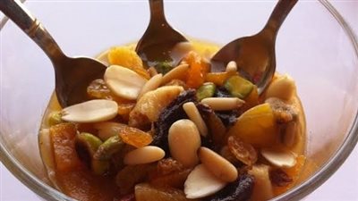 طريقة عمل الخشاف بالزبيب.. لذيذ وجميل | صور 