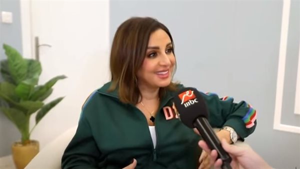 الفنانة أنغام