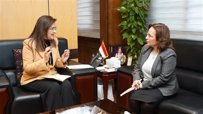 وزيرة التخطيط تلتقي الأمين العام للقومي للطفولة والأمومة لبحث المشروع القومي لتنمية الأسرة
