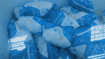 التموين: طرح فراخ محلية وبرازيلية بسعر 65 جنيها للكيلو 