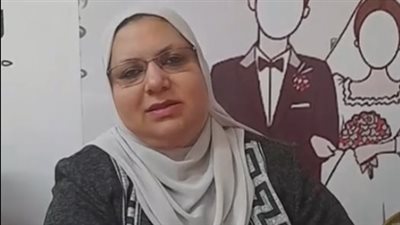 أول مأذونة تتولى إتمام عقود الزواج بقرية الزنكلون بالشرقية: مكنتش متوقعة قبول الناس ليا| بث مباشر 