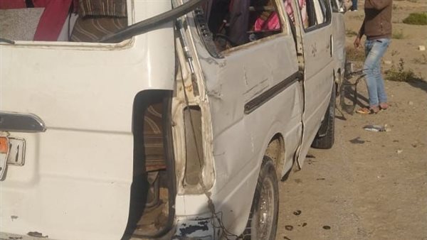 حادث انقلاب ميكروباص