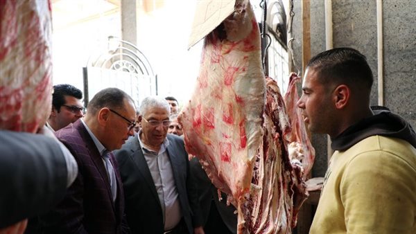 محافظ الشرقية يفتتح