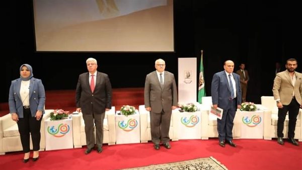 جامعة القاهرة 