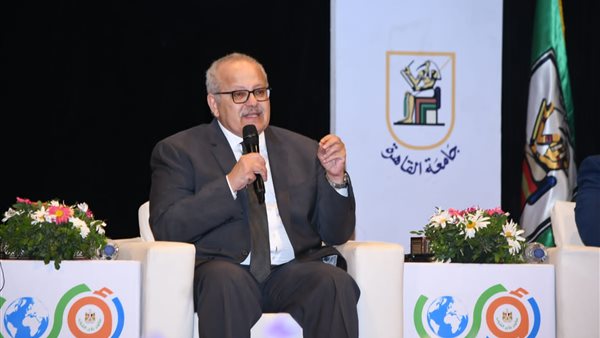 رئيس جامعة القاهرة