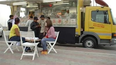 تراخيص تعلق على العربات.. تعديلات جديدة من النواب على مشروع قانون عربات الطعام | بث مباشر