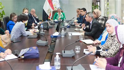 وزيرة البيئة: نعمل على تسريع وتيرة تنفيذ مشروع إدارة تلوث هواء القاهرة الكبرى 