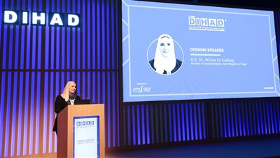 وزيرة التضامن تشارك بفعاليات مؤتمر دبي الدولي للإغاثة والتطوير | صور