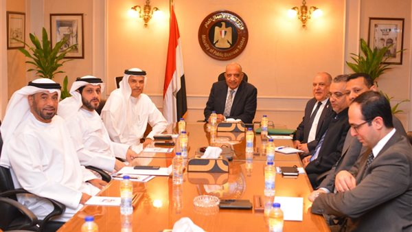 جانب من لقاء وزير