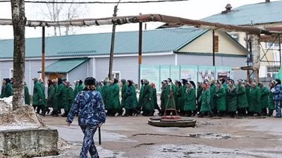 صحف غربية تكشف: بوتين يرسل السيدات السجينات للحرب في أوكرانيا 