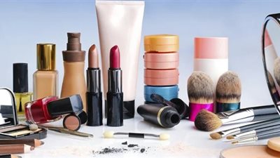 شريهان بعد الخلع: جابلي كونسيلر وفاونديشن دمروا بشرتي