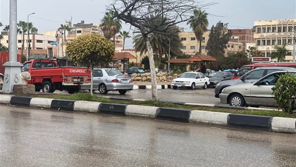 جانب من سقوط الامطار