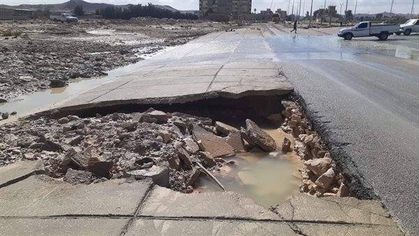 هبوط بعض الطرق بشمال