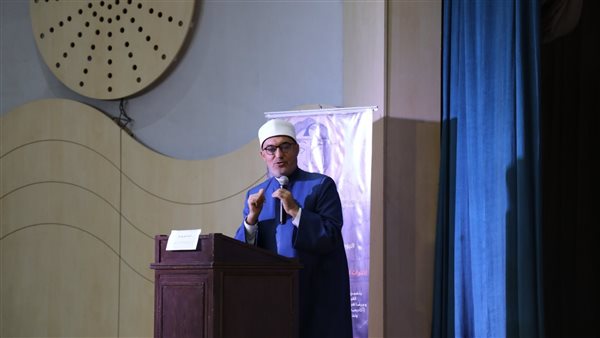 الدكتور نظير عياد