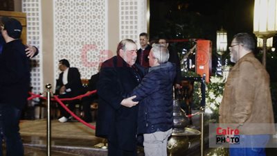 هاني رمزي وسيد رجب ونجوم الفن في عزاء والد المخرج سامح عبد العزيز |صور 