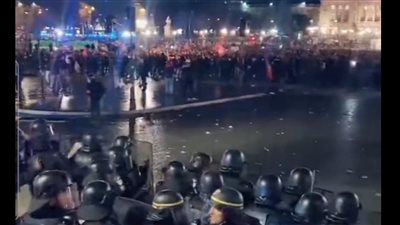 الشرطة الفرنسية تعتقل 120 شخصا على خلفية احتجاجات مناهضة لقانون التقاعد