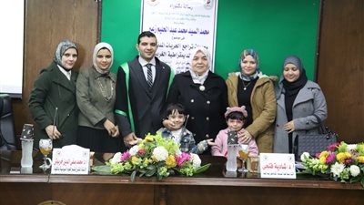 رسالة دكتوراه تناقش الحريات المدنية في النظم الديمقراطية الغربية