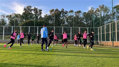 بيراميدز يخوض مرانه الأول بالمغرب استعدادًا لمباراة الجيش الملكي