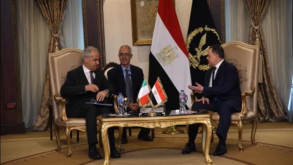 اللواء محمود توفيق