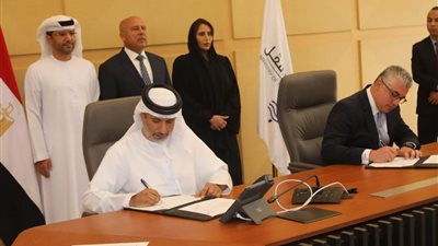 النقل تتعاقد مع موانئ أبو ظبي لتطوير وتشغيل ميناء سفاجا