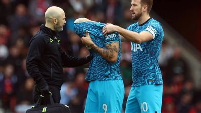 ريتشارليسون يبكي خلال خروجه مصابًا بالدقائق الأولى في لقاء توتنهام وساوثهامبتون