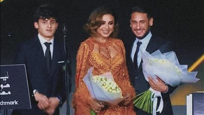 أولادي بيصعب عليهم يزعلوني ومش عارفة ممثلتش تاني ليه.. أبرز تصريحات أنغام مع عمرو أديب