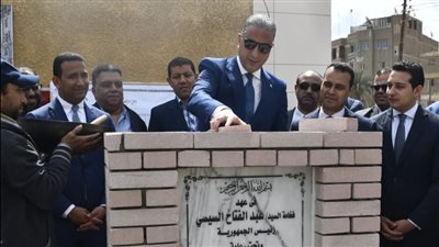 محافظ الفيوم يضع حجر الأساس لإنشاء مركز قسطرة القلب بالمستشفى العام