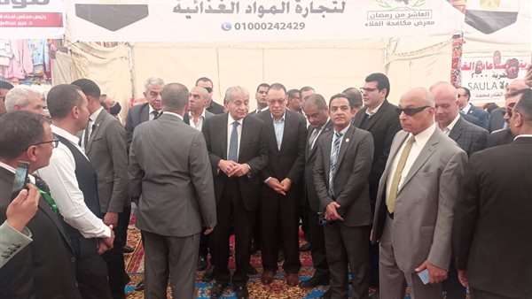 وزير التموين، خلال