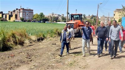 محافظ الأقصر يتفقد أعمال إعادة توسعة ورصف عدة طرق بالمدينة