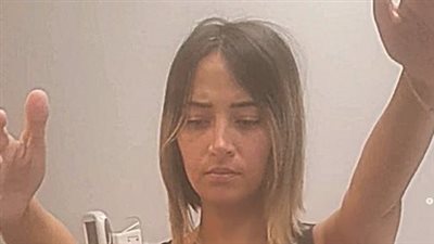 علشان ماتتخضوش لما تشوفوا شكلي.. ياسمين غيث تنشر صورًا لها بعد خضوعها لعملية إزالة ورم