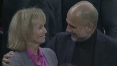 جوارديولا يتابع لقاء الكلاسيكو بين ريال مدريد وبرشلونة في الليجا