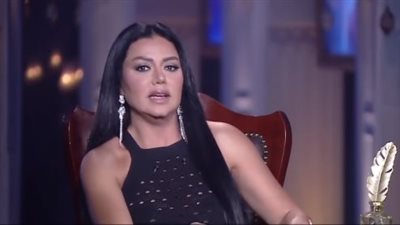 رانيا يوسف: الرجالة خابت ولما يشوفوا الست تقدر تشيل بيرموا الحمل كله عليها
