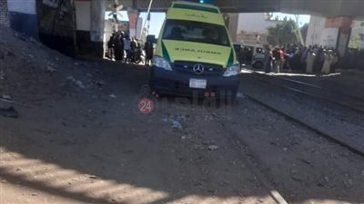 خلال عبور المزلقان.. مصرع شخص أسفل عجلات القطار في المنيا