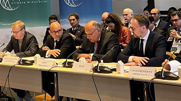 وزير الخارجية في