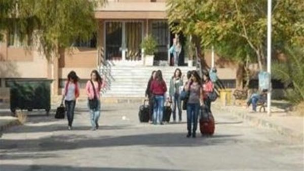 طلاب المدينة الجامعية