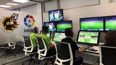 الاتحاد الإسباني يؤكد استمرار الـ VAR.. واحتمالية وجود تقنية جديدة