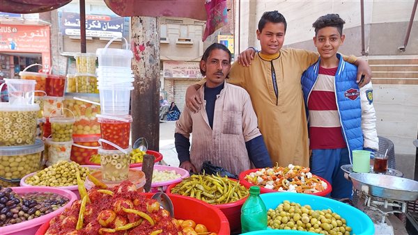 إقبال المواطنين على