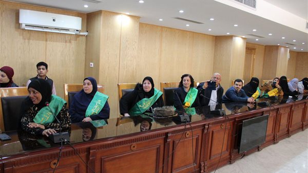 الأمهات المثاليات