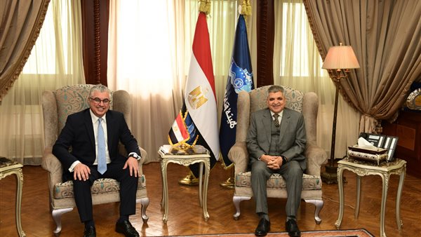 الفريق أسامة ربيع