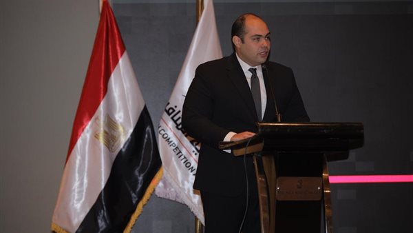 الدكتور محمود ممتاز